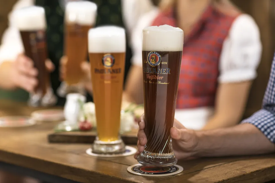 Hefeweißbier hell und dunkel